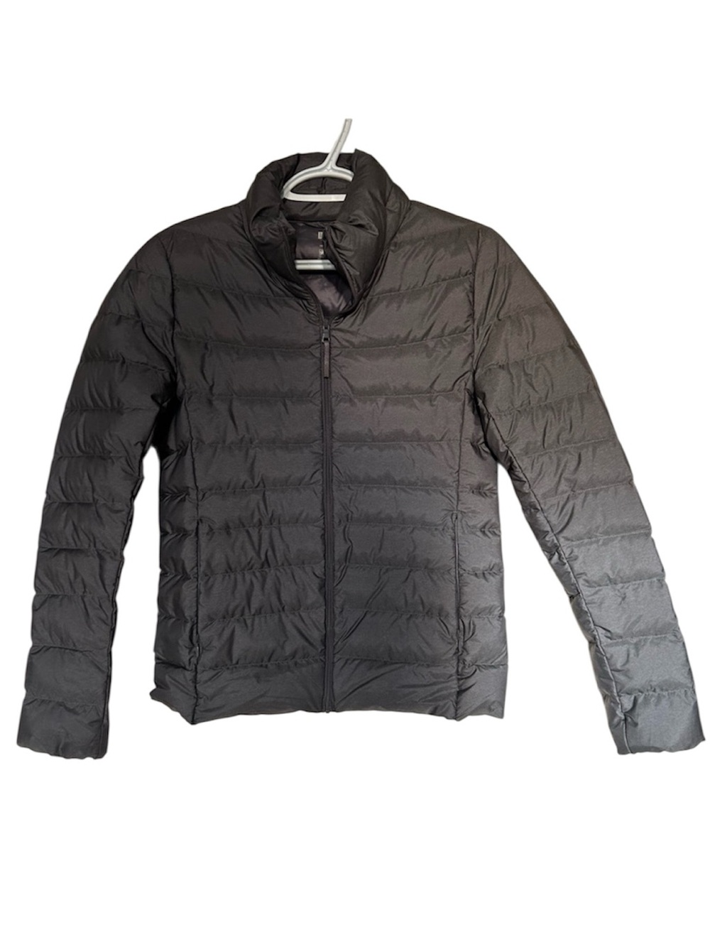 Uniqlo Women's Gray Puffer Jacket